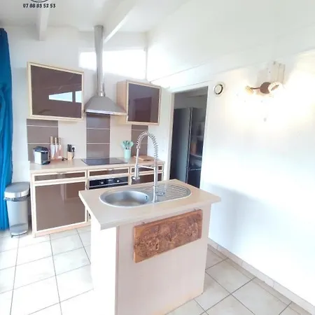 Maison Bain Suedois בית נופש *