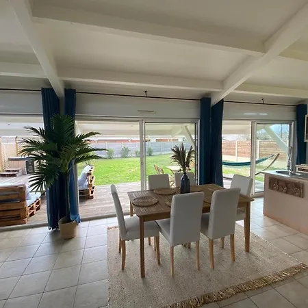 בית נופש Maison Bain Suedois לה פורז'